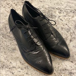 Women’s Black Leather Oxfords